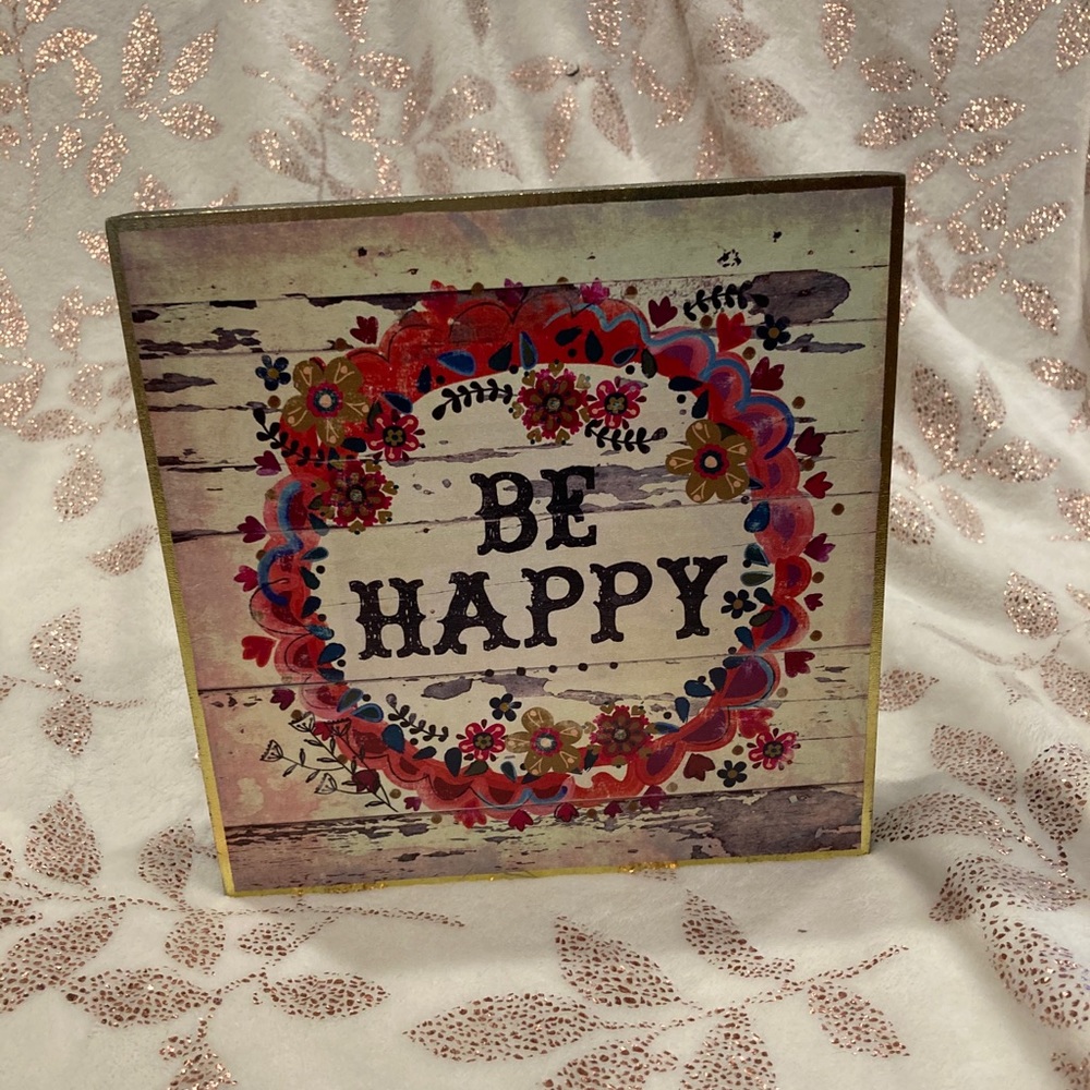 Wooden Be Happy Wall Decoration